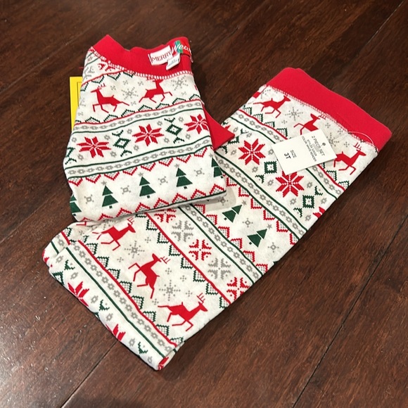 NWT 3T Christmas PJs, Christmas Jammies, Reindeer, Snowflakes, 3t Unisex - Picture 5 of 5